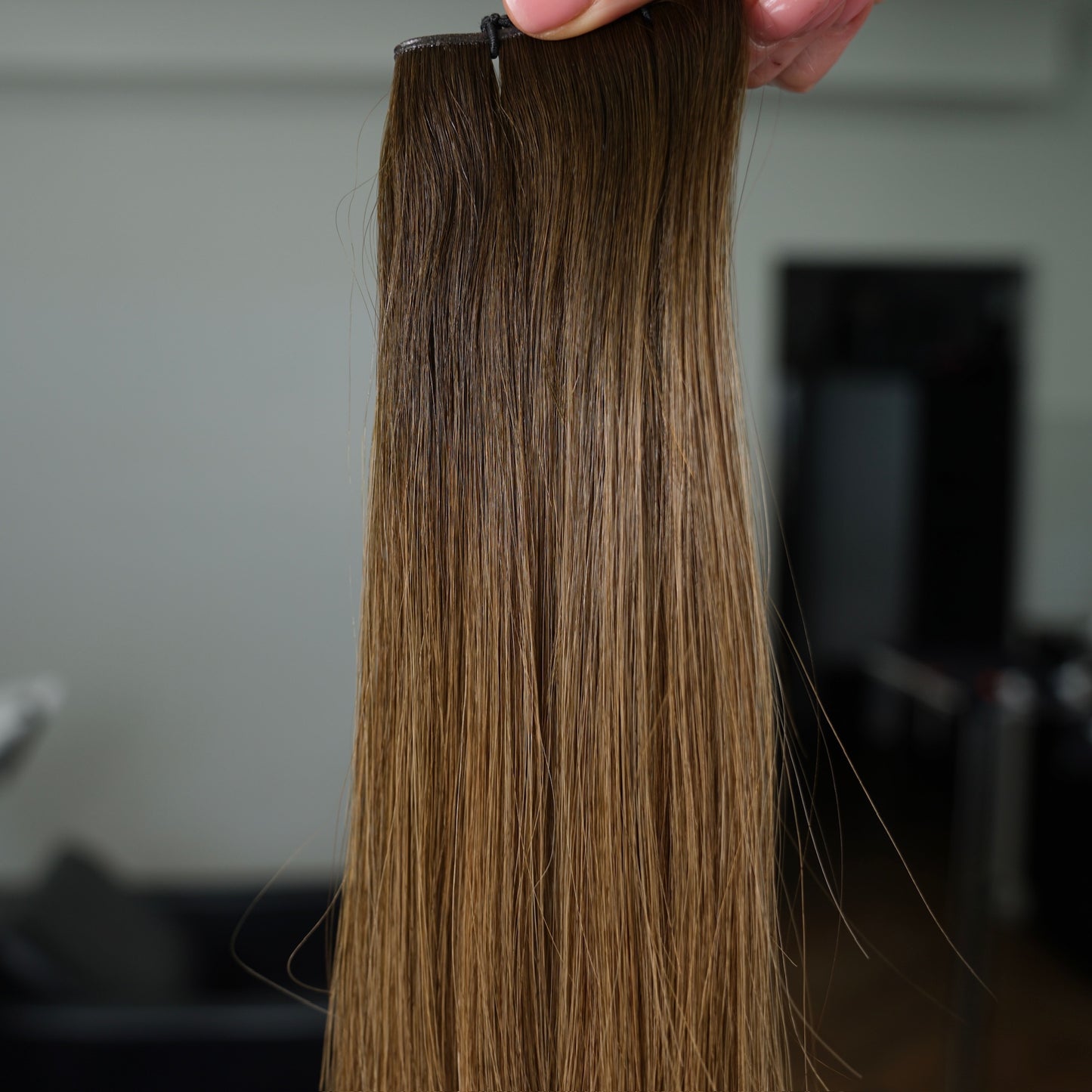 Teen Flat Weft - 5NW/8G (5N Root) - Britney
