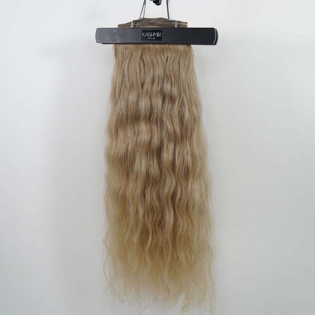 Kashmir Flat Weft - 22" Light Brown Wavy - 2 Wefts