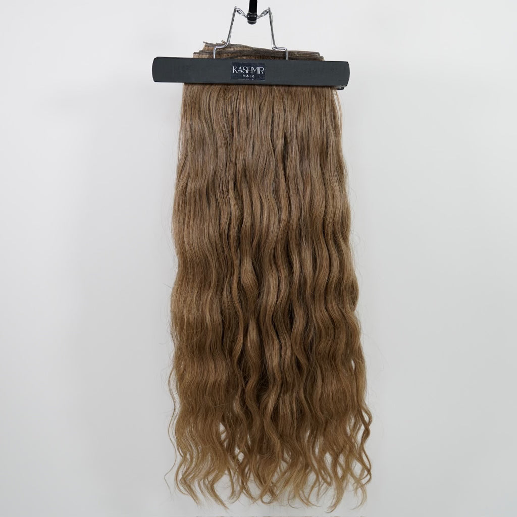 Kashmir Flat Weft - 22" Light Brown Wavy - 3 Wefts