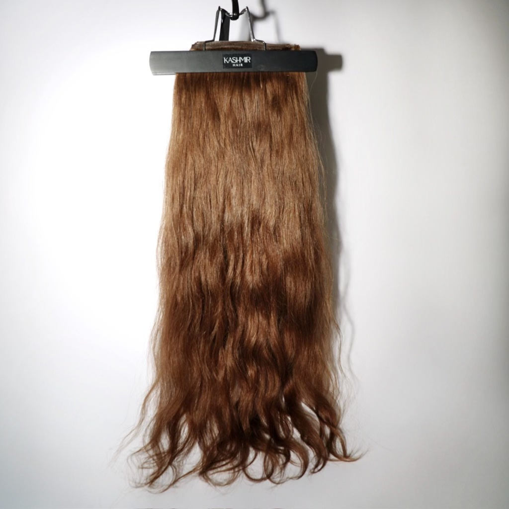 Kashmir Flat Weft - 22" Medium Brown Wavy - 9 Wefts